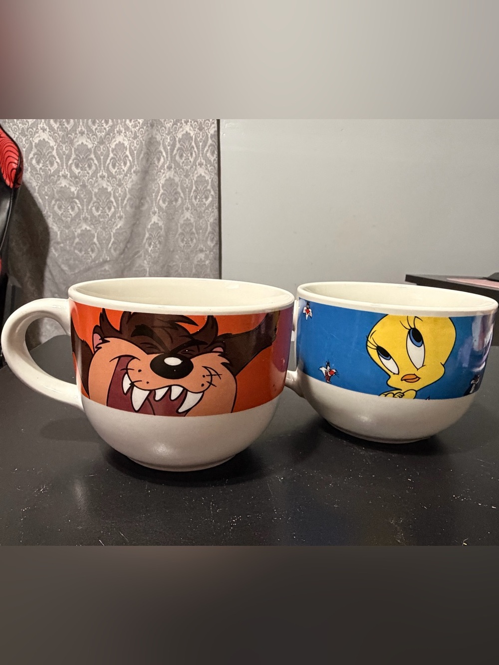 Vintage Looney Tunes Taz Tweety Gibson Soup Mugs Set of 2